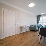 Sky Academic アパート *