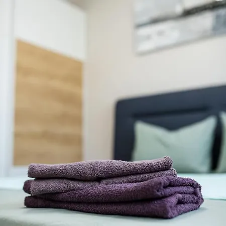 Sky Academic Apartment Varna